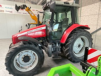 Massey ferguson 5455 dyna 4 vierwielaangedreven landbouwtractor - afbeelding 12 van  24