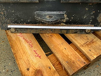 Massey ferguson gewichtendrager verbrede neusgewichten drager - afbeelding 2 van  5