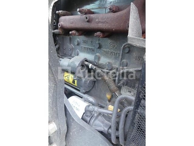 Massey ferguson mf5710 tractor - afbeelding 30 van  83