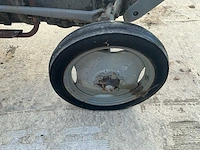 Massey-ferguson te20 oldtimer tractor - afbeelding 4 van  24
