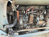 Massey-ferguson te20 oldtimer tractor - afbeelding 13 van  24