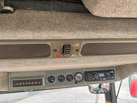 Massey fergusson - mf8240 - 4-wheel drive tractor - 2002 - afbeelding 9 van  18