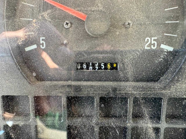 Massey fergusson - mf8240 - 4-wheel drive tractor - 2002 - afbeelding 4 van  8