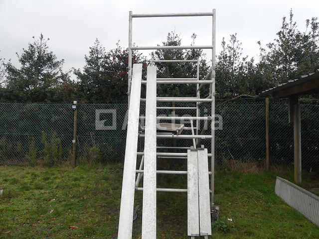 Massief aluminium steigerwerk - afbeelding 1 van  4