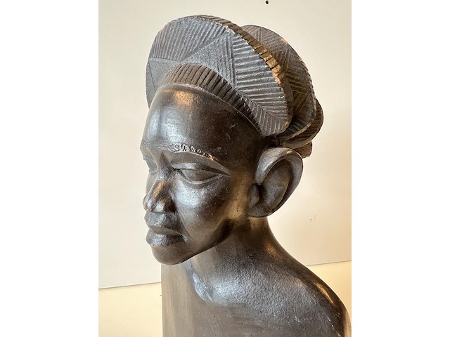 Massief beeldje man - afbeelding 3 van  4