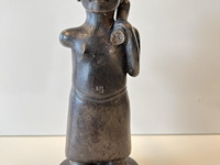 Massief beeldje " vote" - afbeelding 1 van  5