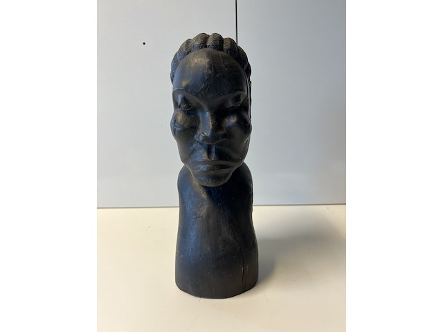 Massief beeldje - afbeelding 1 van  5