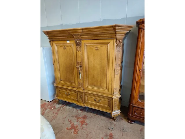 Massief eiken kast met 2 deuren, 2 laden en 2 leggers 200x80x200 cm - afbeelding 1 van  9