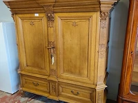 Massief eiken kast met 2 deuren, 2 laden en 2 leggers 200x80x200 cm
