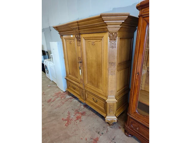 Massief eiken kast met 2 deuren, 2 laden en 2 leggers 200x80x200 cm - afbeelding 2 van  9