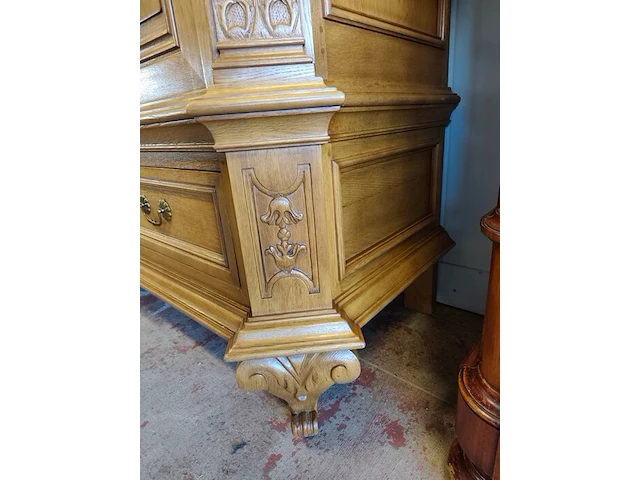 Massief eiken kast met 2 deuren, 2 laden en 2 leggers 200x80x200 cm - afbeelding 8 van  9