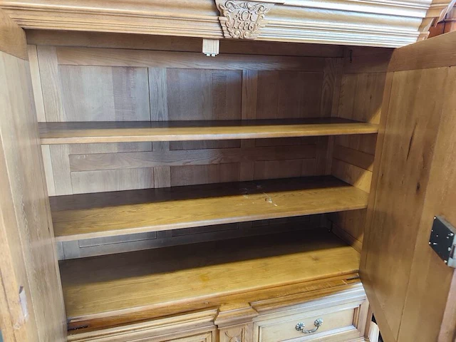 Massief eiken kast met 2 deuren, 2 laden en 2 leggers 200x80x200 cm - afbeelding 9 van  9