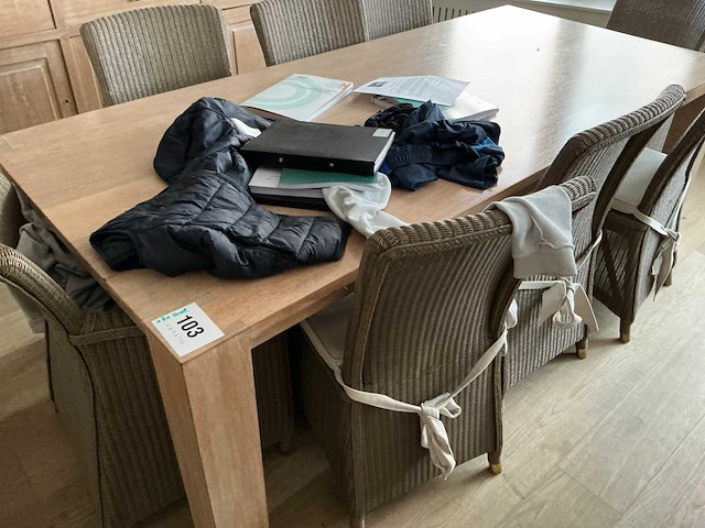 Massief houten eetkamertafel + stoel (8x) - afbeelding 3 van  7