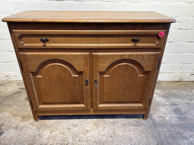 Massief houten kast - afbeelding 1 van  3