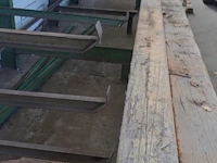 Massieve houten balk