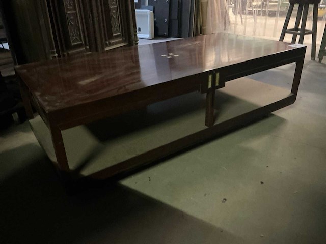 Massieve salontafel - afbeelding 1 van  3