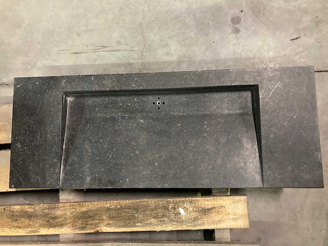 Massieve spoelbak in belgische blauwe steen rechthoekig - afbeelding 2 van  5