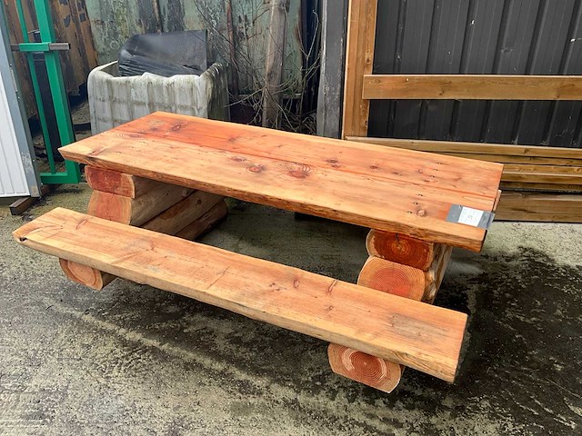 Massieve tuinbank (douglashout) - afbeelding 1 van  6