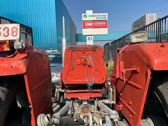 Massy oldtimer tractor - afbeelding 34 van  36