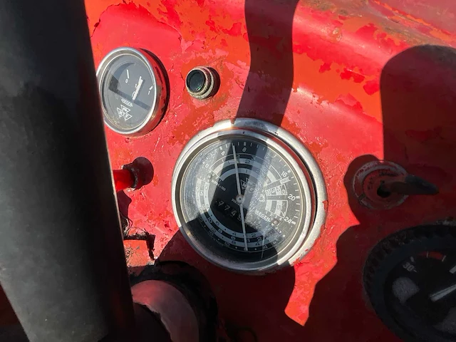 Massy oldtimer tractor - afbeelding 6 van  36