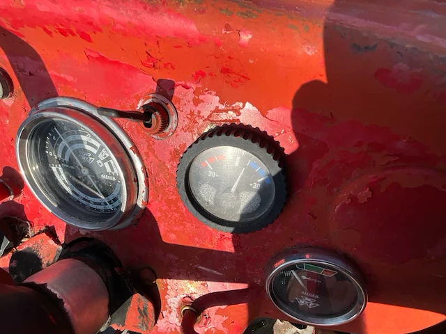 Massy oldtimer tractor - afbeelding 7 van  36