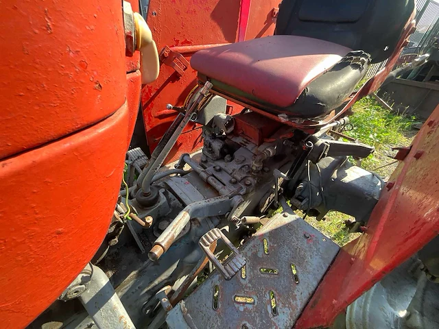 Massy oldtimer tractor - afbeelding 20 van  36