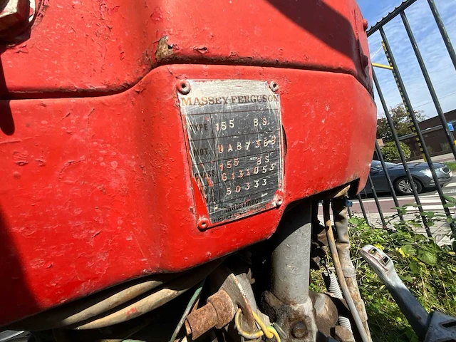 Massy oldtimer tractor - afbeelding 29 van  36