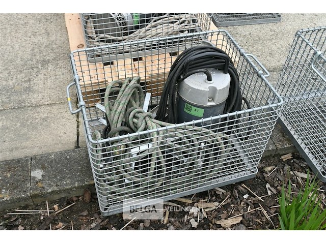 Mast dompelpomp + metalen kooi - afbeelding 1 van  5