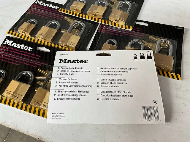 Master lock 3-pack hangsloten (5x) - afbeelding 3 van  3