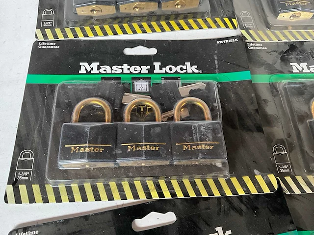 Master lock 3-pack hangsloten (6x) - afbeelding 2 van  3