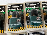 Master lock 313d hangslot groen (8x) - afbeelding 2 van  4