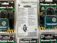 Master lock 313d hangslot groen (8x) - afbeelding 3 van  4