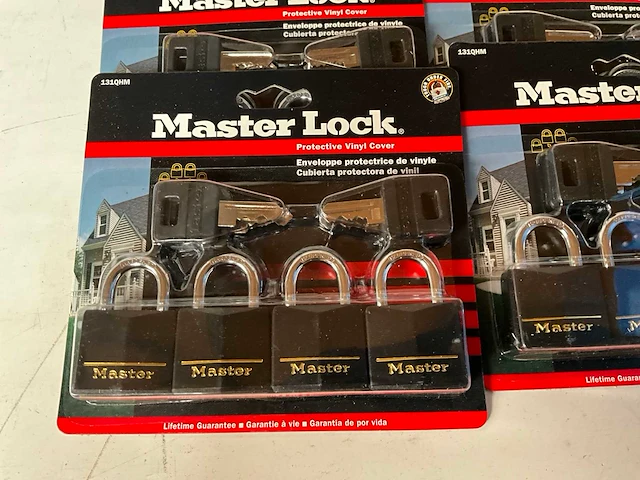 Master lock 4-pack hangsloten (8x) - afbeelding 2 van  4