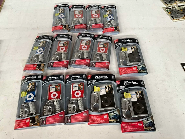 Master lock diverse locking skins ipod nano - afbeelding 1 van  9