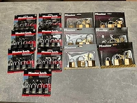 Master lock diverse multipack hangsloten (13x) - afbeelding 1 van  4