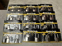 Master lock hangslot 2-pack geschikt voor boten, buitenboordmotoren, boot huizen (12x) - afbeelding 1 van  5