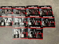 Master lock hangslot 2-pack geschikt voor hokken, poorten etc. (10x) - afbeelding 1 van  4