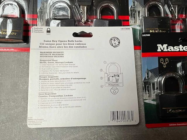 Master lock hangslot 2-pack geschikt voor hokken, poorten etc. (10x) - afbeelding 4 van  4