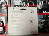 Master lock hangslot 2-pack geschikt voor hokken, poorten etc. (9x) - afbeelding 4 van  4