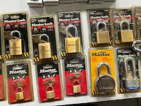 Master lock mix kavel hangsloten - afbeelding 1 van  5