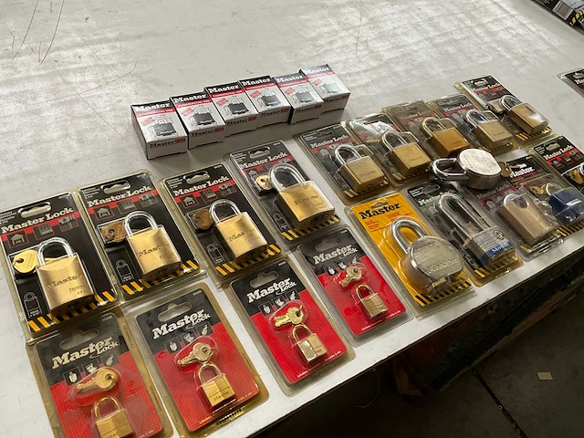 Master lock mix kavel hangsloten - afbeelding 5 van  5