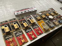 Master lock mix kavel hangsloten - afbeelding 5 van  5