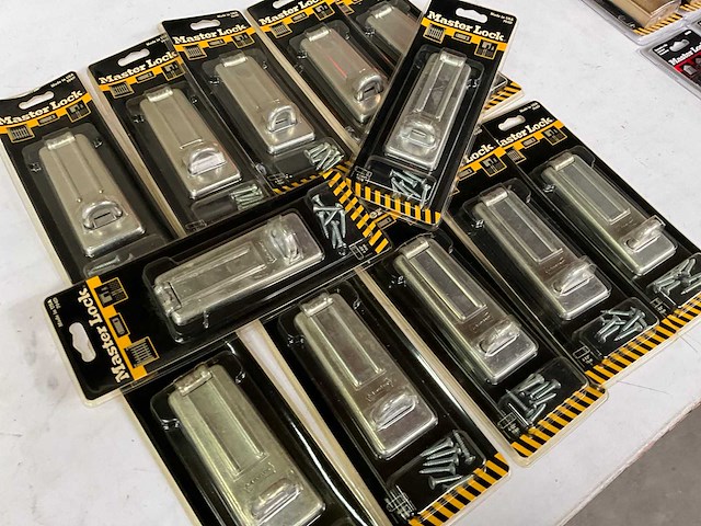 Master lock overval met sluitoog 11cm (12x) - afbeelding 4 van  5