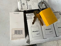 Master lock pro series hangslot geel (5x) - afbeelding 3 van  3