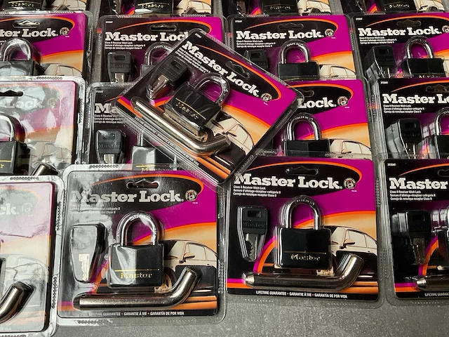 Master lock trekhaakpen met slot (17x) - afbeelding 2 van  4