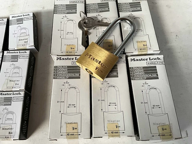 Master lock v line diverse hangsloten (24x) - afbeelding 4 van  5