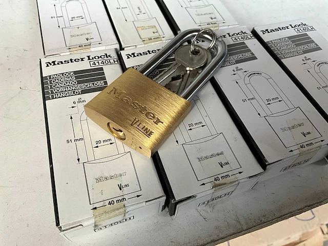 Master lock v line diverse hangsloten (7x) - afbeelding 2 van  3