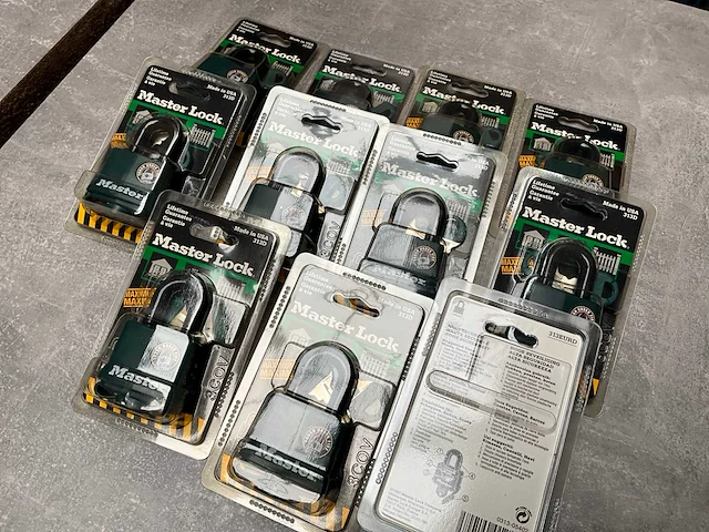 Master lock weersbestendig hangslot (11x) - afbeelding 4 van  4