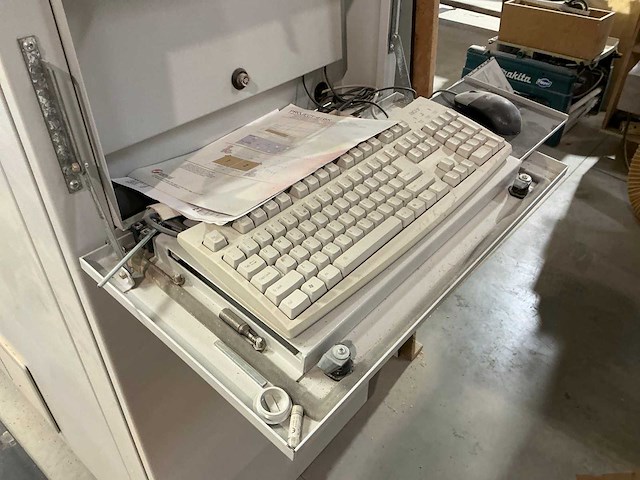 Masterwood project 416k 3-assige cnc-bovenfreesmachine - afbeelding 2 van  19