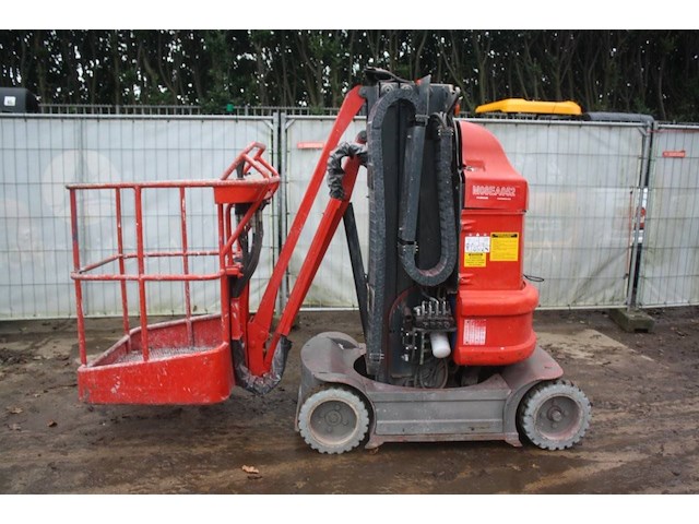 Masthoogwerker atn piaf 880r elektrisch 8.8m 2015 - afbeelding 1 van  1